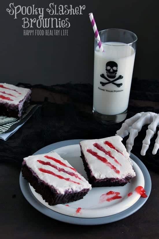 Spooky Slasher Brownies. A Spooky Halloween treat with no dyes or artificial coloring!  // Happy Food Healthy Life