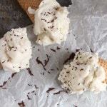 Homemade Vanilla Bean Frozen Yogurt - Fresh. Satisfying. Guiltfree!! www.happyfoodhealthylife.com #dessert #cooltreat