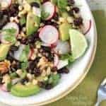 Grilled Black Bean & Corn Salad. The perfect way to enjoy your favorite grilled flavor while keeping to your health goals. www.happyfoodhealthylife.com #grill #salad #healthy