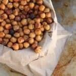 Ranch Roasted Chickpeas - Looking for a healthy alternative to your potato chip habit? These roasted chickpeas are the perfect solution and are so addictive! www.happyfoodhealthylife.com #healthy #snack