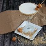 Caramel Cheesecake Martini - Drinking dessert is sometimes way better than eating it, especially when it tastes a good as this one does! www.happyfoodheathylife.com