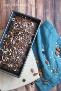 Healthy Almond Joy Banana Bread - healthy ingredients teamed up with the flavors of your favorite candy bar | www.happyfoodhealthylife.com