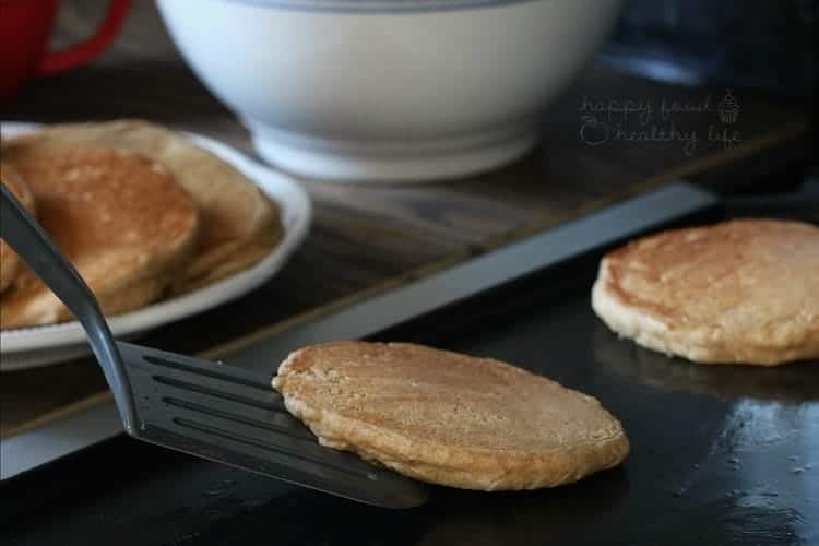 Whole Wheat Greek Yogurt Pancakes - Quick and easy homemade pancakes full of nothing but real and healthy ingredients | www.happyfoodhealthylife.com