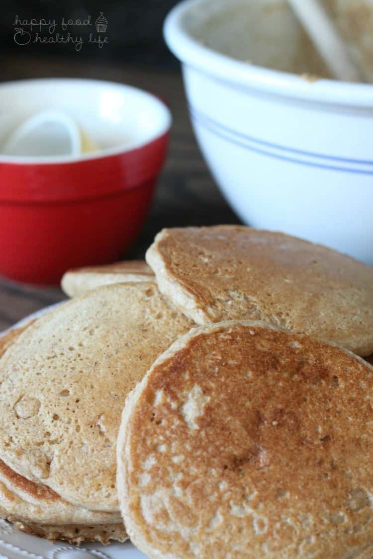 Whole Wheat Greek Yogurt Pancakes - Quick and easy homemade pancakes full of nothing but real and healthy ingredients | www.happyfoodhealthylife.com