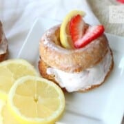 Lightened-Up Strawberry Lemonade Doughnut Ice Cream Sandwiches. A quick summer recipe for your kiddos | www.happyfoodhealthylife.com