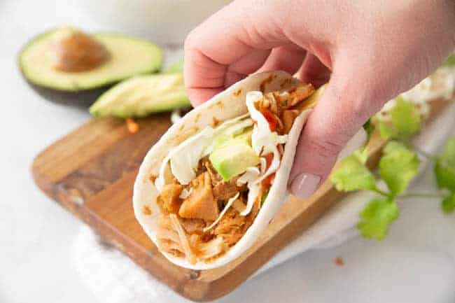 VEGAN JACKFRUIT TACOS THAT MAKE YOU WANT TO JUST DIG RIGHT IN!