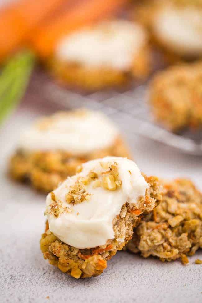 These Carrot Cake Oatmeal Cookies are a healthy treat without tasting healthy at all!