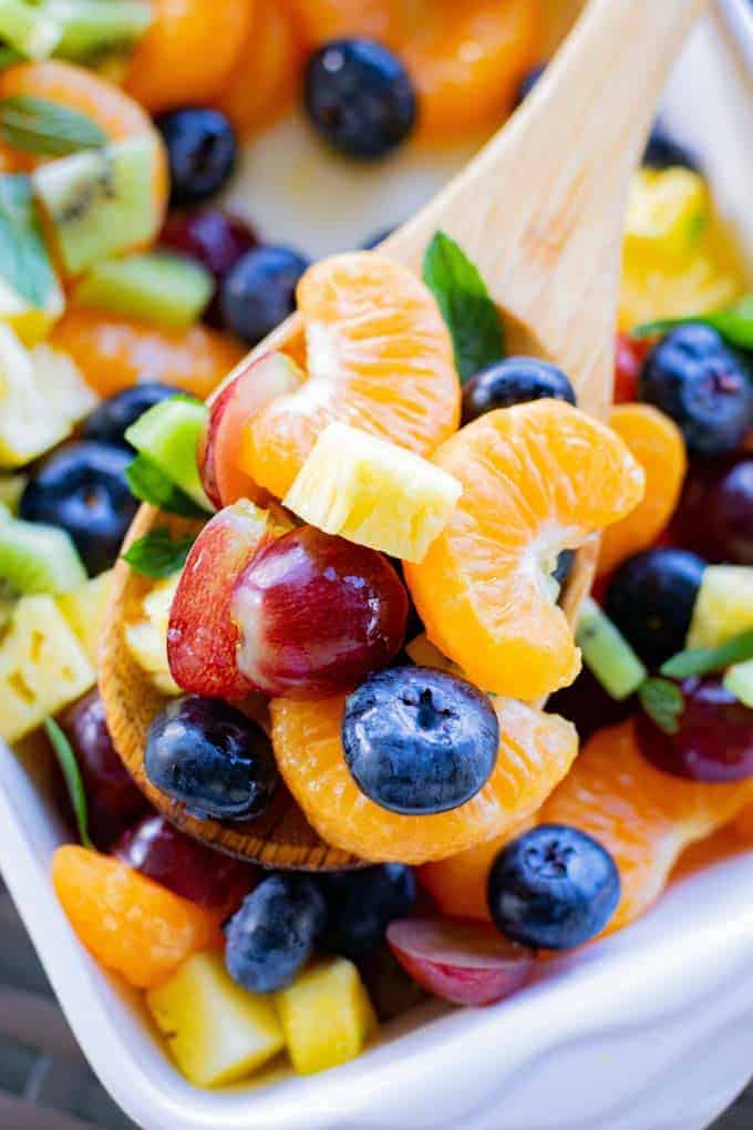 Best Summer Fruit Salad (Easy Picnic Food)