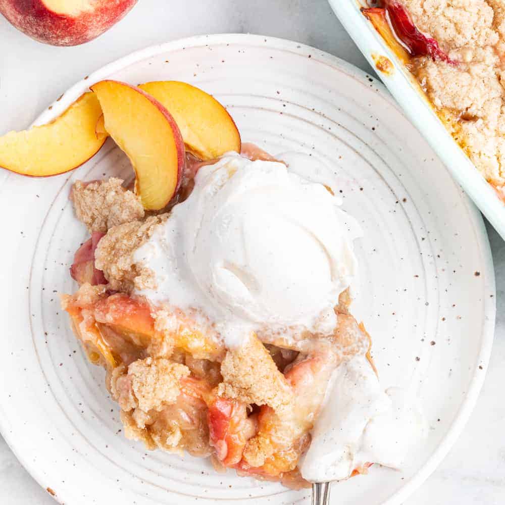 vegan peach cobbler