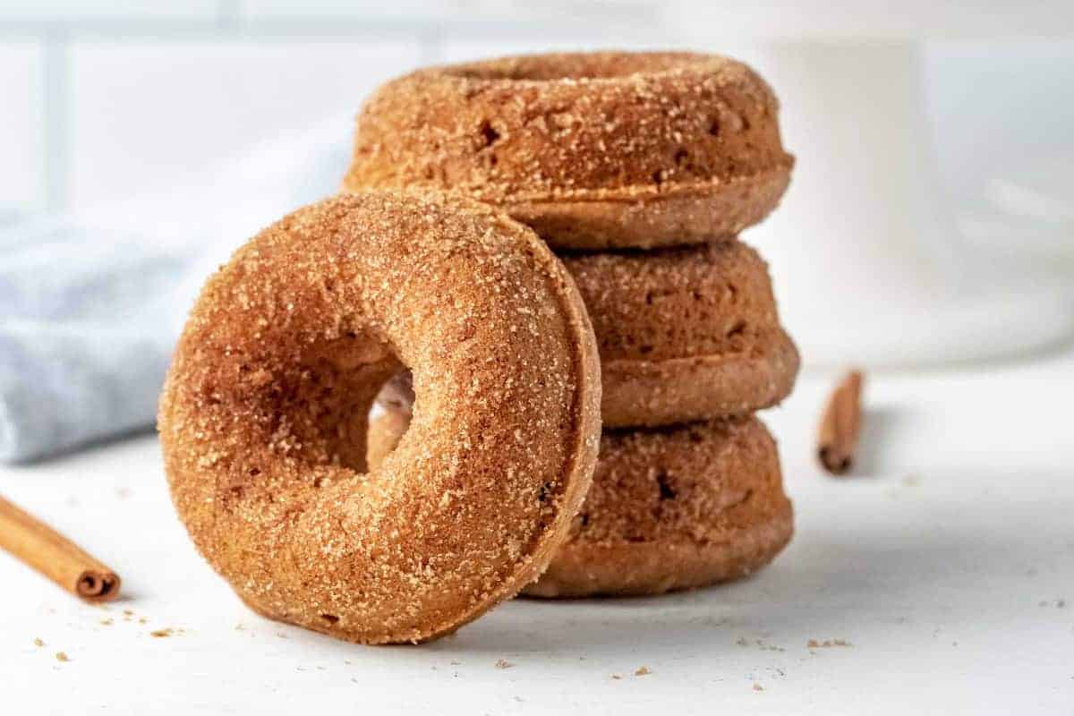 BAKED APPLE CIDER DONUTS. PHOTO CREDIT: HAPPY FOOD HEALTHY LIFE.