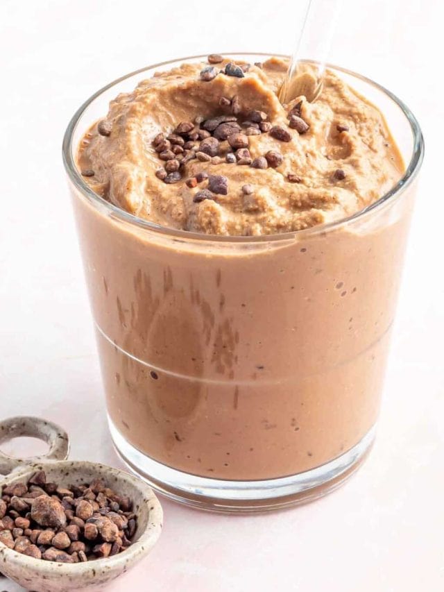 HEALTHY-FRAPPUCCINO-RECIPE-5-1024x1536