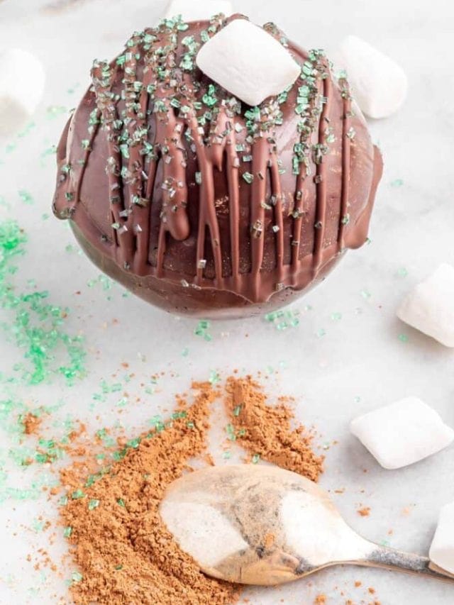 VEGAN-HOT-CHOCOLATE-BOMBS-17-667x1000