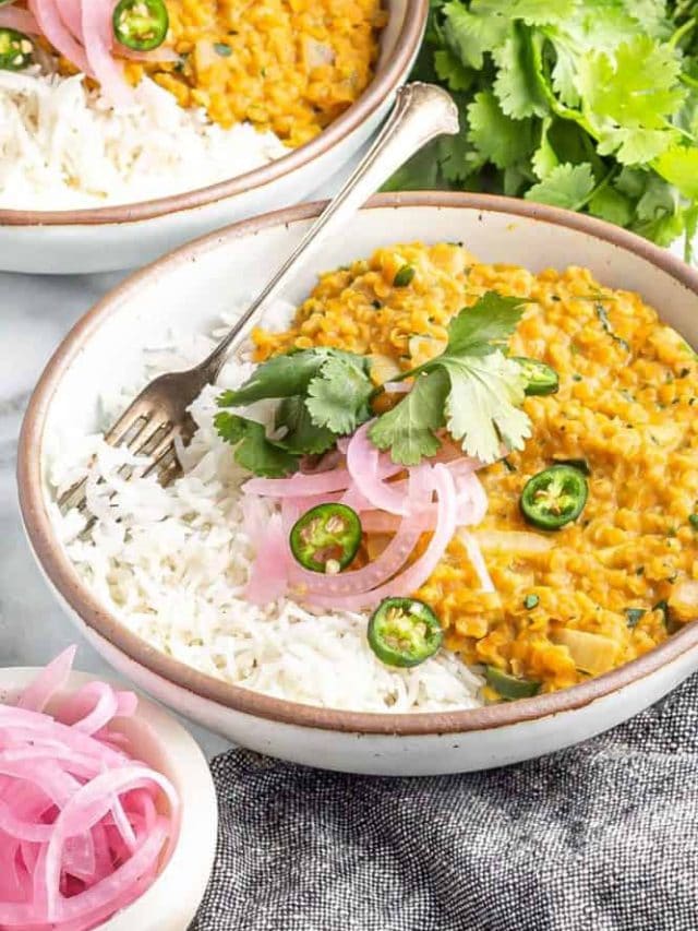 Creamy Coconut Lentil Curry: Healthy and Delicious