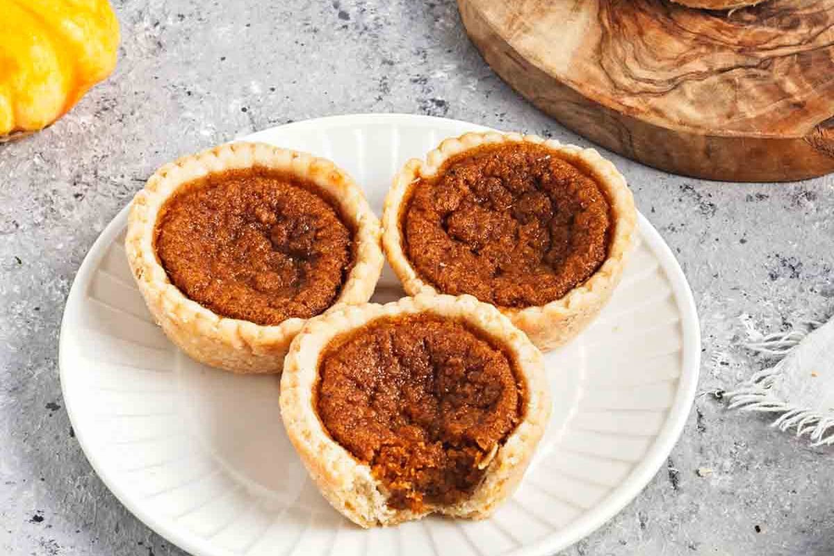 MINI PUMPKIN PIE TARTLETS BY JOYFUL DUMPLINGS