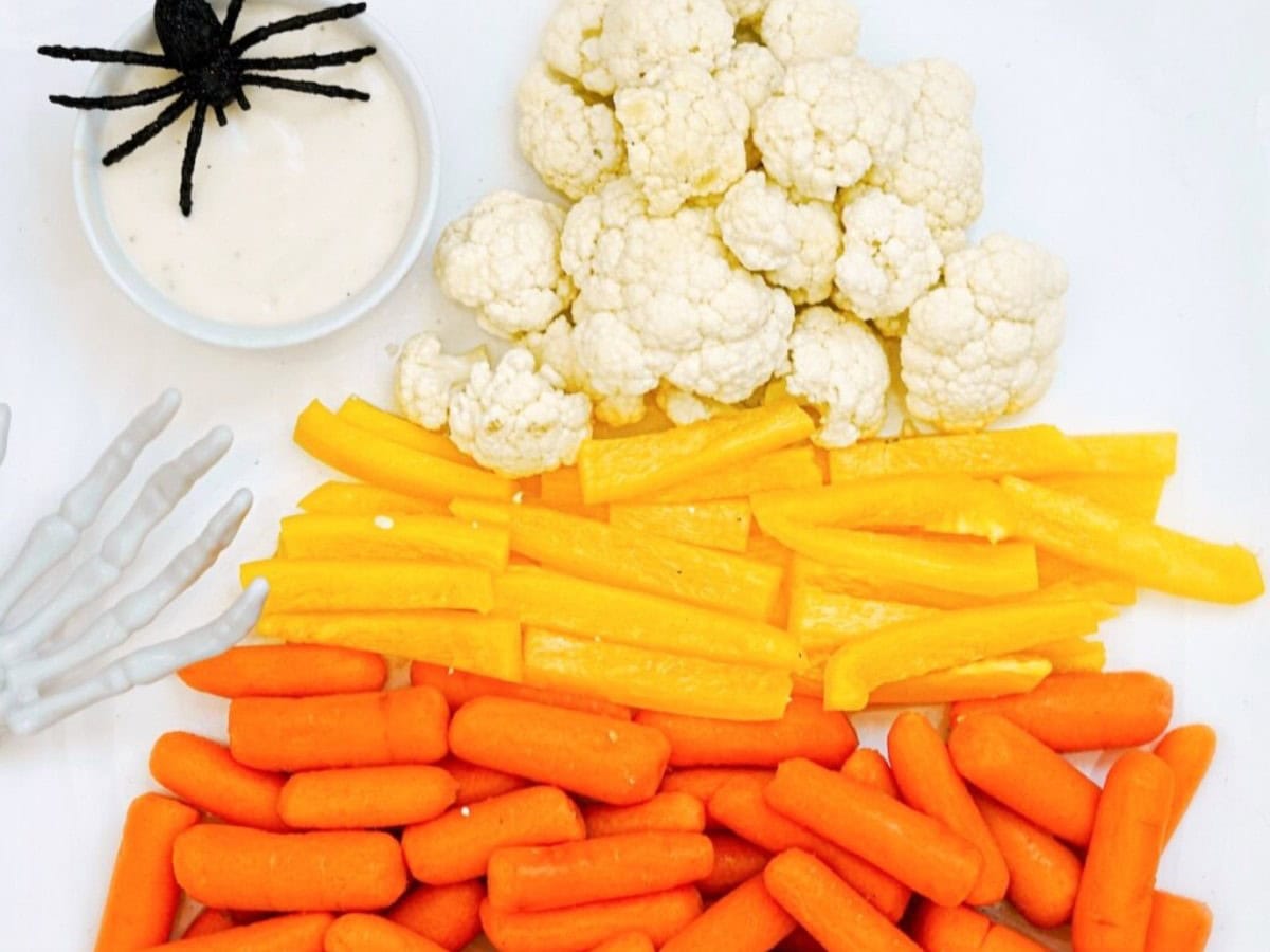 CANDY CORN VEGGIE TRAY BY THE SOCCER MOM BLOG