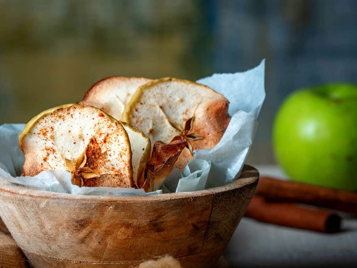 cinnamon apple chips