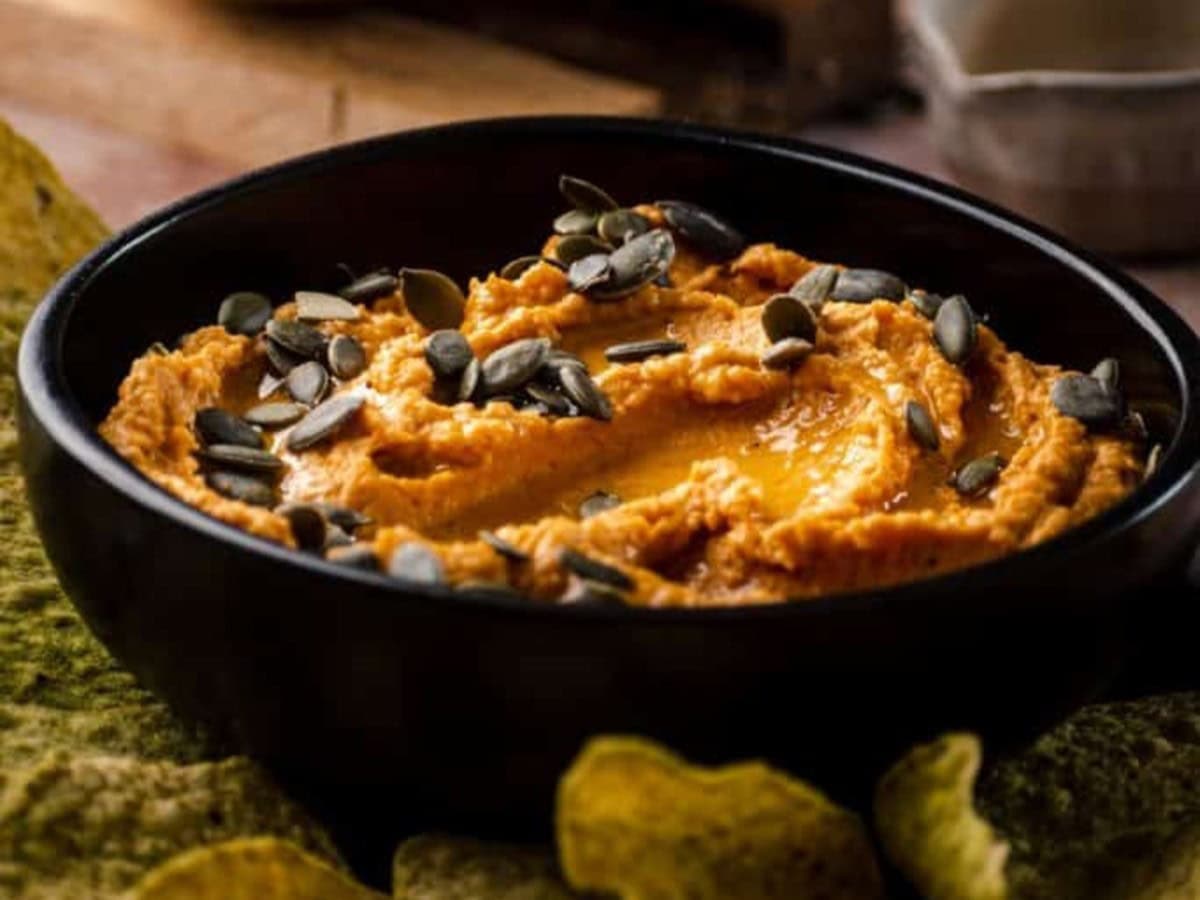 EASY PUMPKIN HUMMUS RECIPE BY RAEPUBLIC