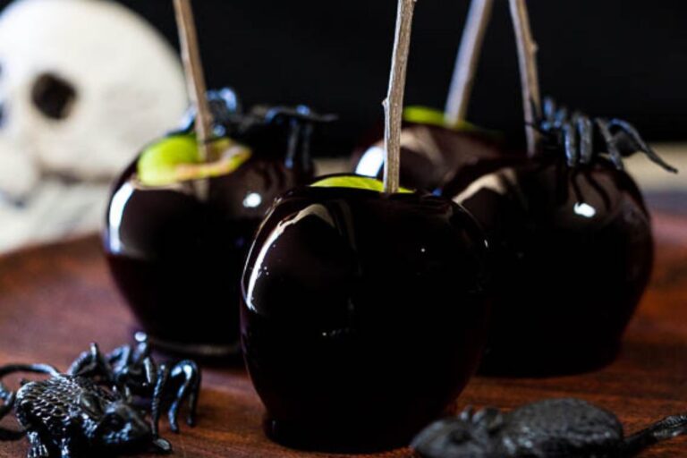 25 Vegan Halloween Sweets That Are Better Than A Tub of Candy