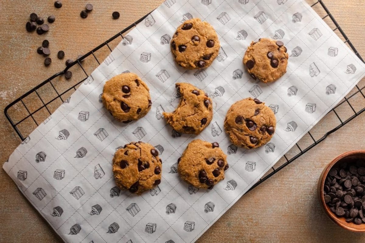 VEGAN PUMPKIN CHOCOLATE CHIP COOKIES BY RAEPUBLIC