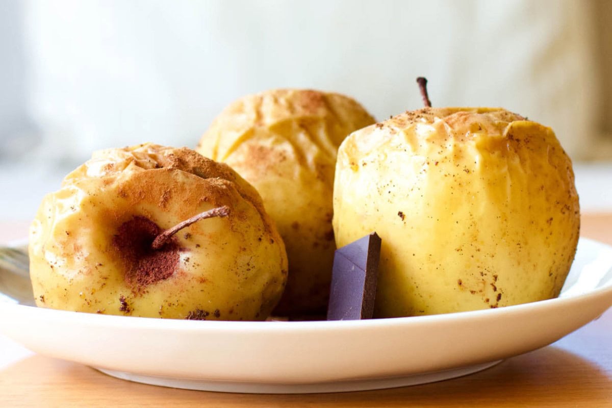 CINNAMON BAKED GOLDEN APPLES BY REFRESH MY HEALTH