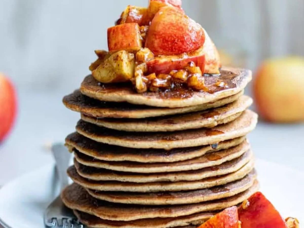 DELICIOUS APPLE PIE PANCAKES BY MARATHONS AND MOTIVATION