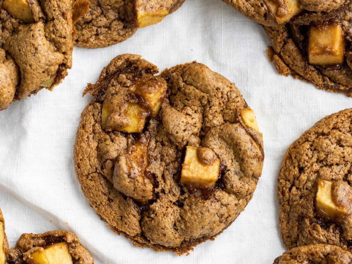 VEGAN APPLE PIE COOKIES BY AVOCADO SKILLET