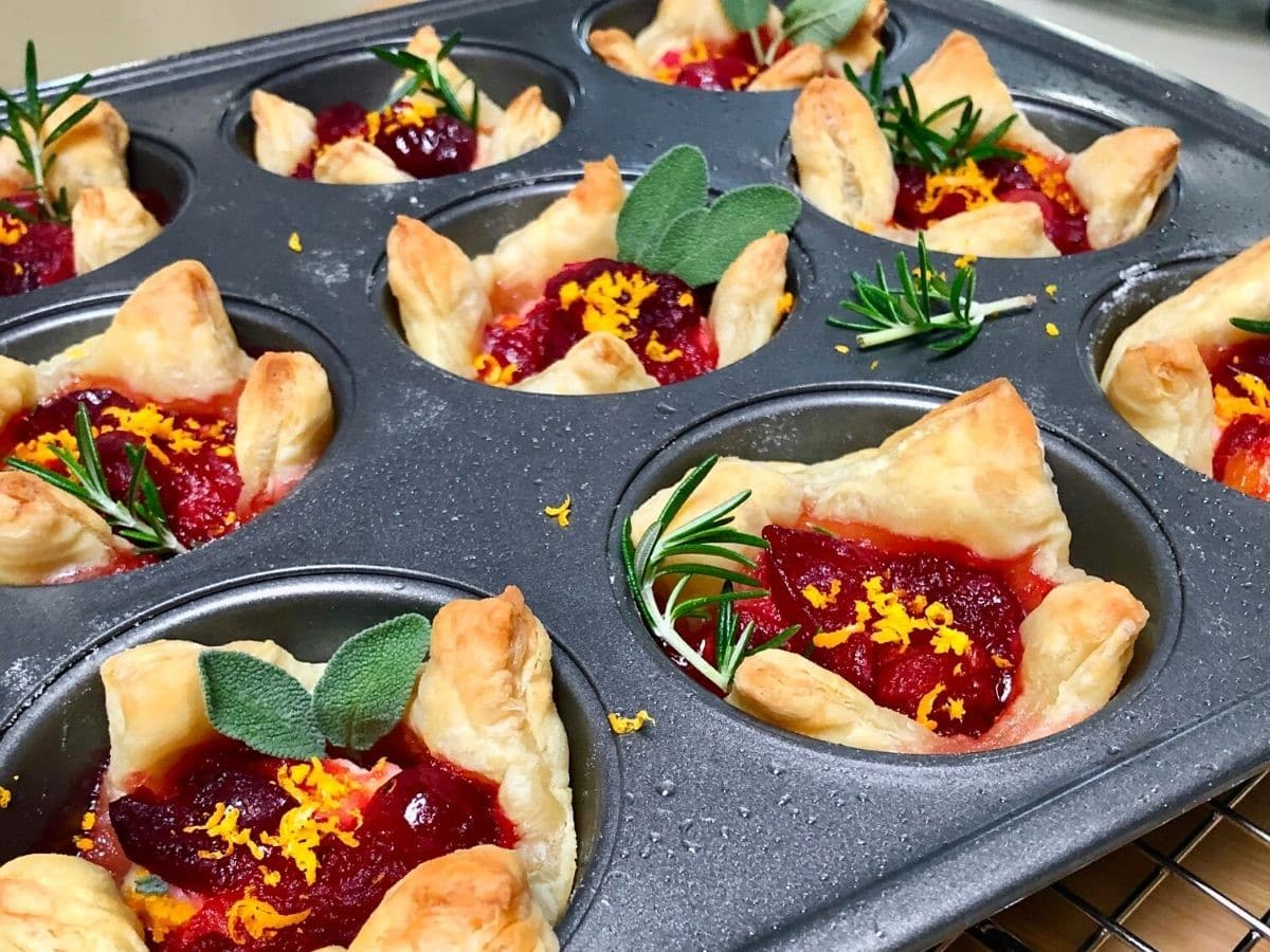 VEGAN CRANBERRY CHEESE BITES BY THE CARROT UNDERGROUND