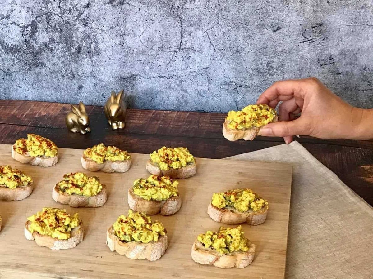 VEGAN DEVILED EGGS CROSTINI BY NO SWEAT VEGAN